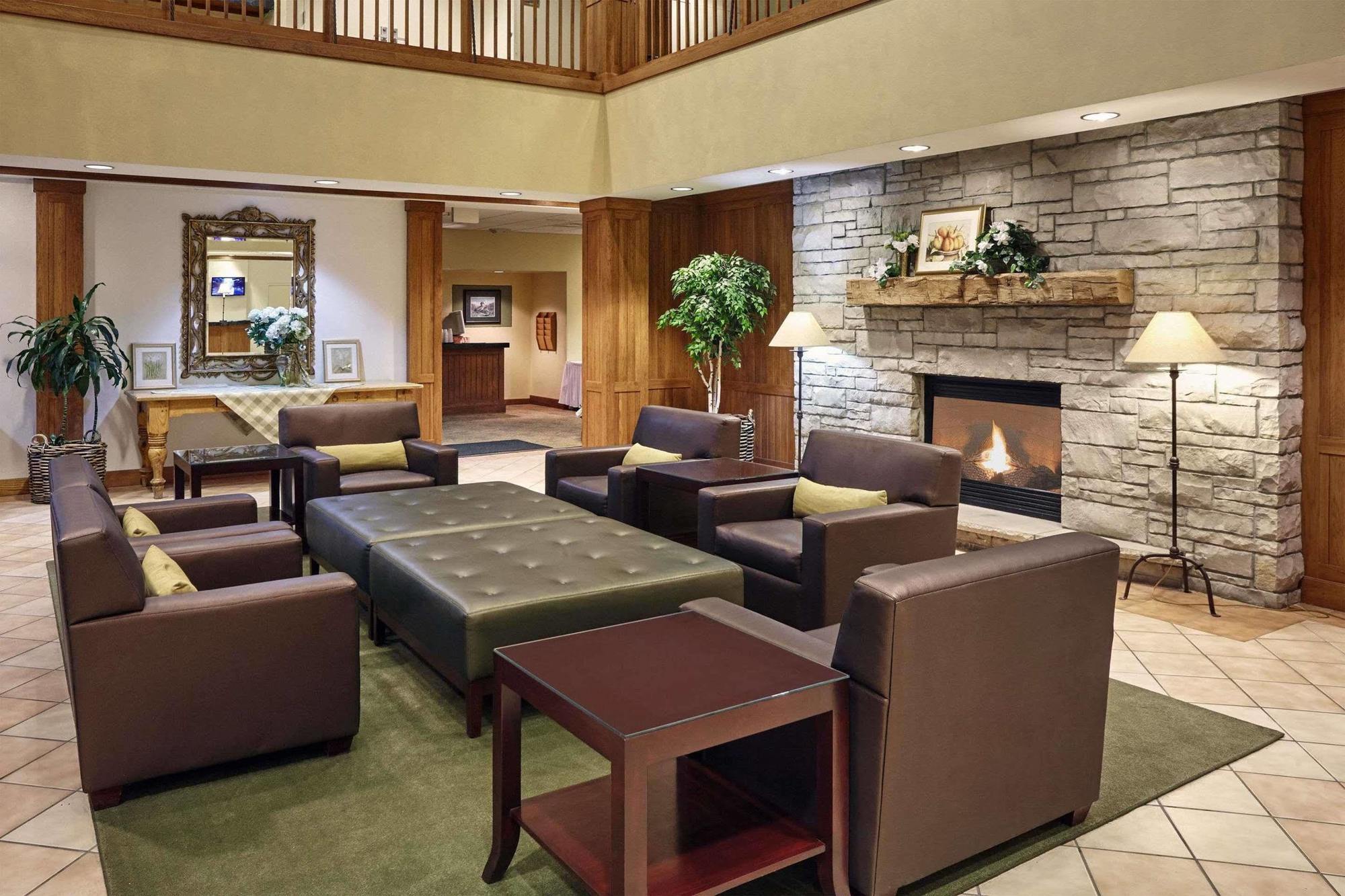 Hotel Plaza 3*